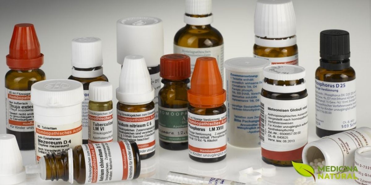 Uma farmácia homeopática oferece centenas de remédios diferentes, cada um preparado a partir de substâncias naturais. O Arsenicum Album destaca-se como um dos medicamentos mais importantes e versáteis do arsenal homeopático, utilizado para múltiplas condições de saúde.